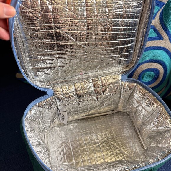 Baggu Puffy Lunch Bag - Picture 3 of 4